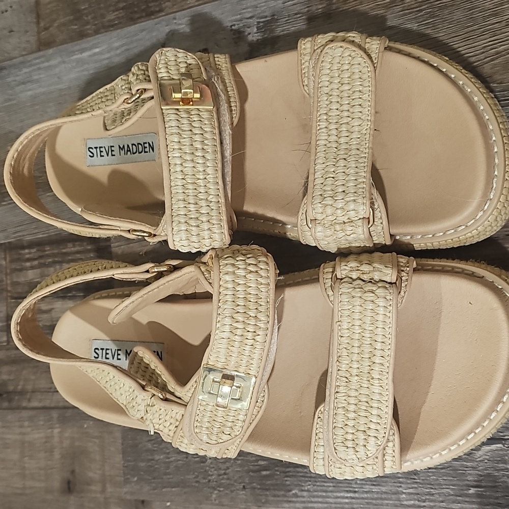 Steve Madden Big Mona Platform Nude Sandals - Picture 2 of 5